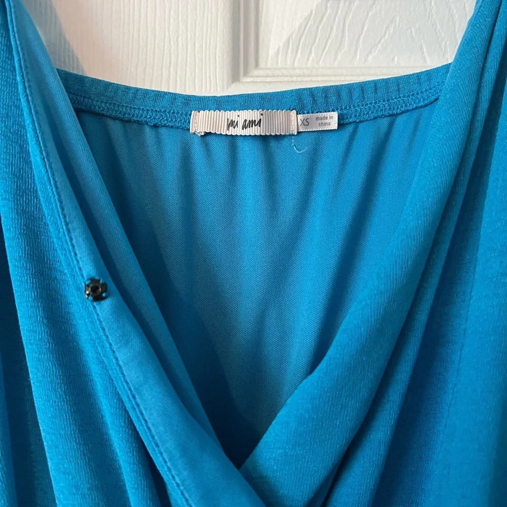 Mi Ami size XS dress.  Super comfy. Can be worn during day or a night out - Picture 4 of 5